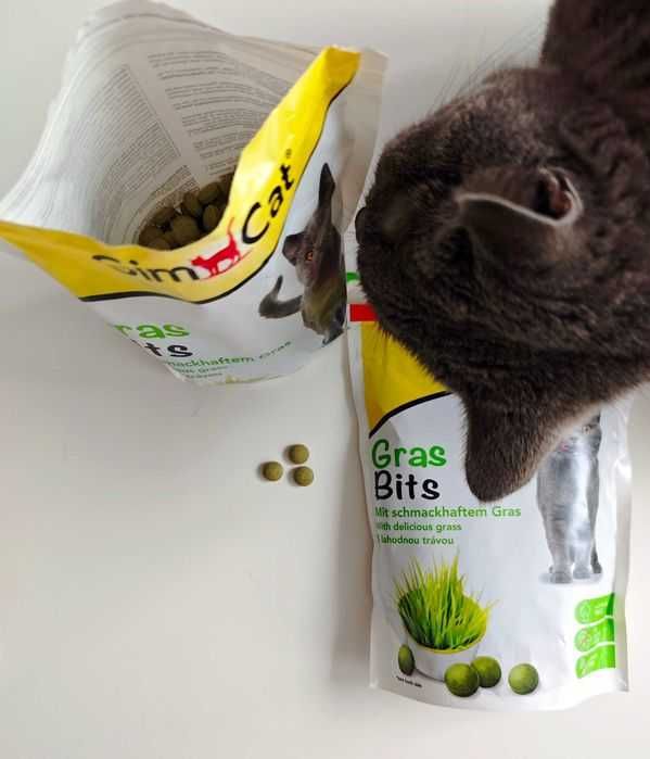 2 броя GimCat Gras Bits Mega Pack (2 x 425g)