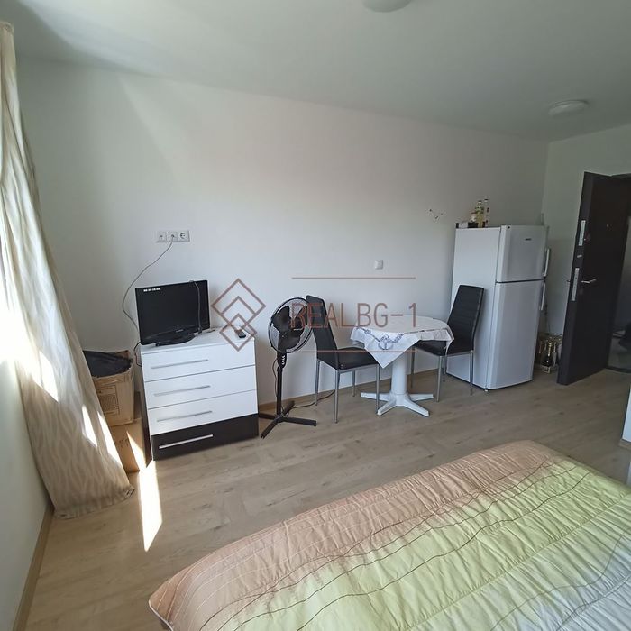 Продава се Едностаен апартамент в Балчик - 27 кв.м за 1575 €/кв.м - Снимка #2