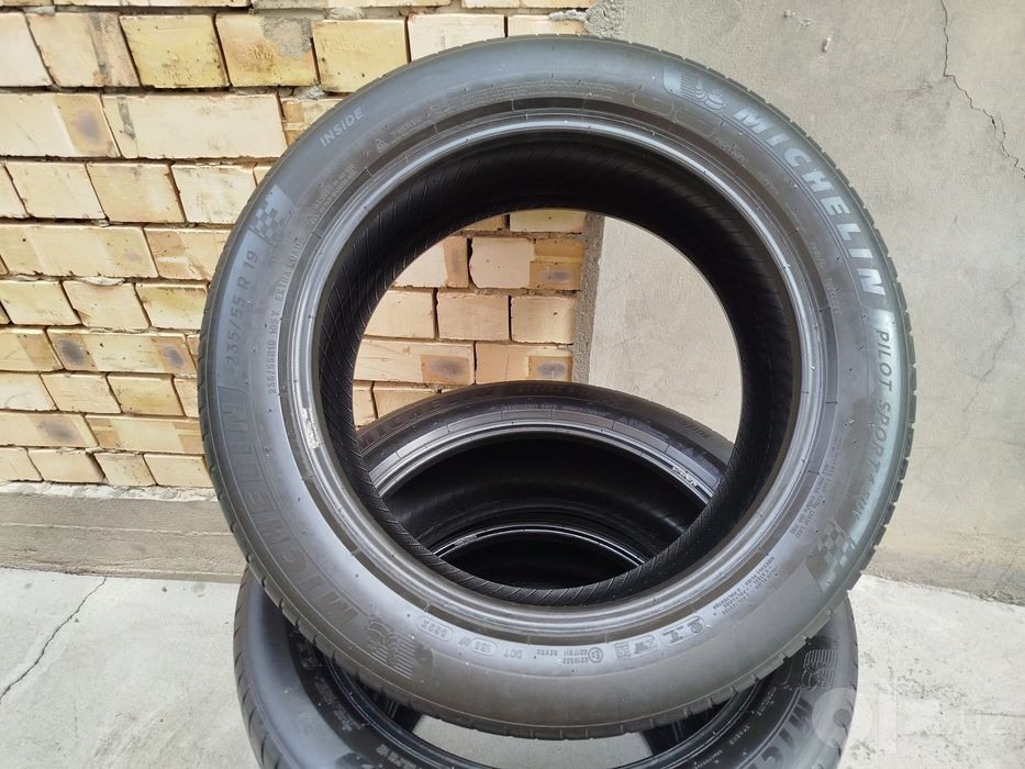 235 55 R19 Shina Michelin