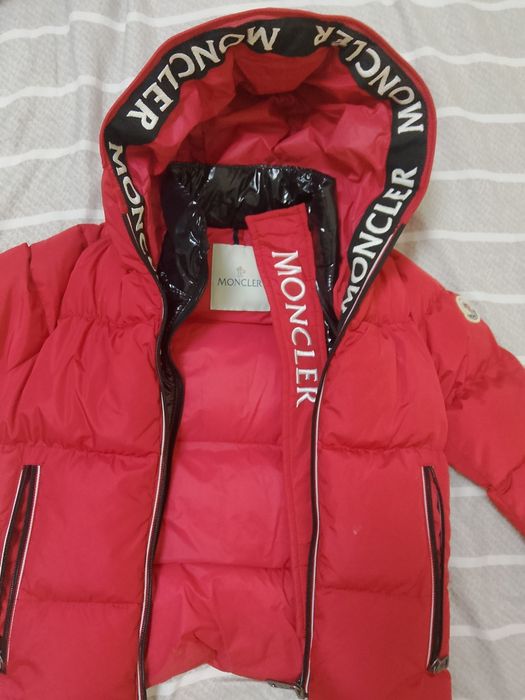 Продам куртку для девочки новый