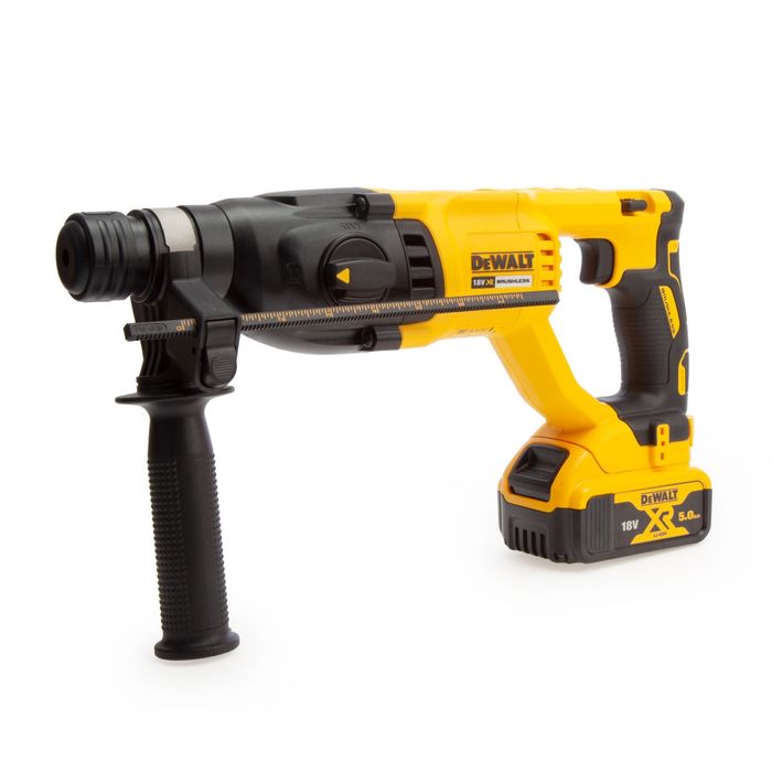DeWALT Комплект  Перфоратор DCH133  Винтоверт DCD796  Ъглошлайф DCG405
