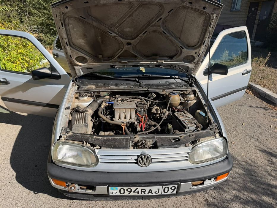 Продаю гольф 3 1.6