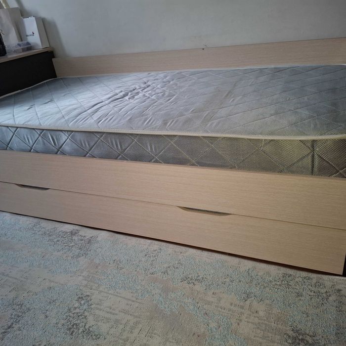 Детская двухярусная  кровать