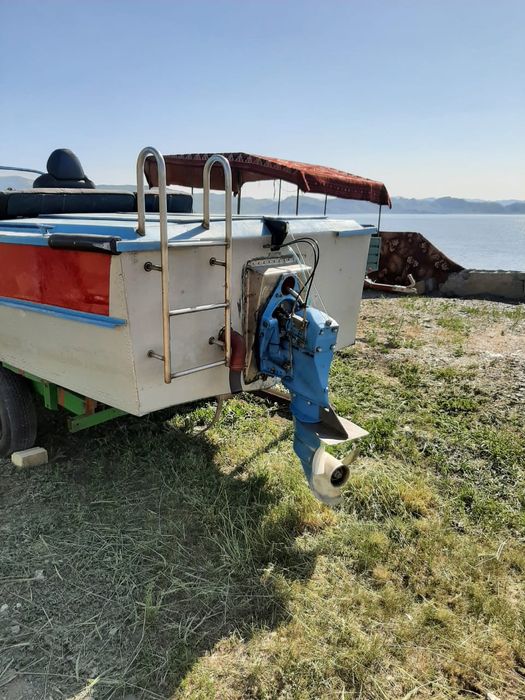 Продам катер Амур