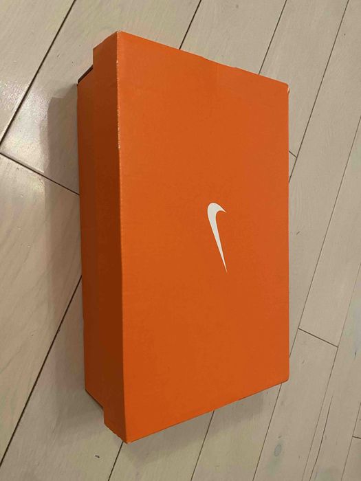 Nike Initiator бели маратонки размер 40