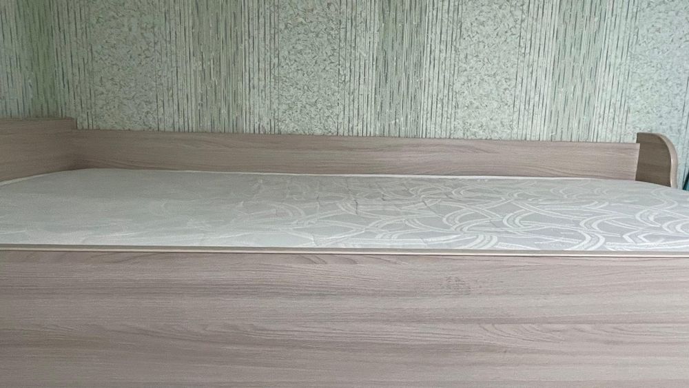 Продам двухярусную кровать