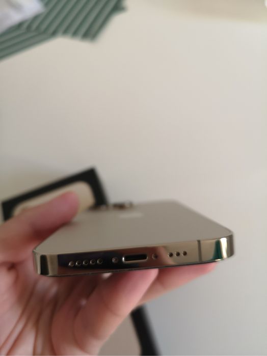 Iphone 13 pro gold
