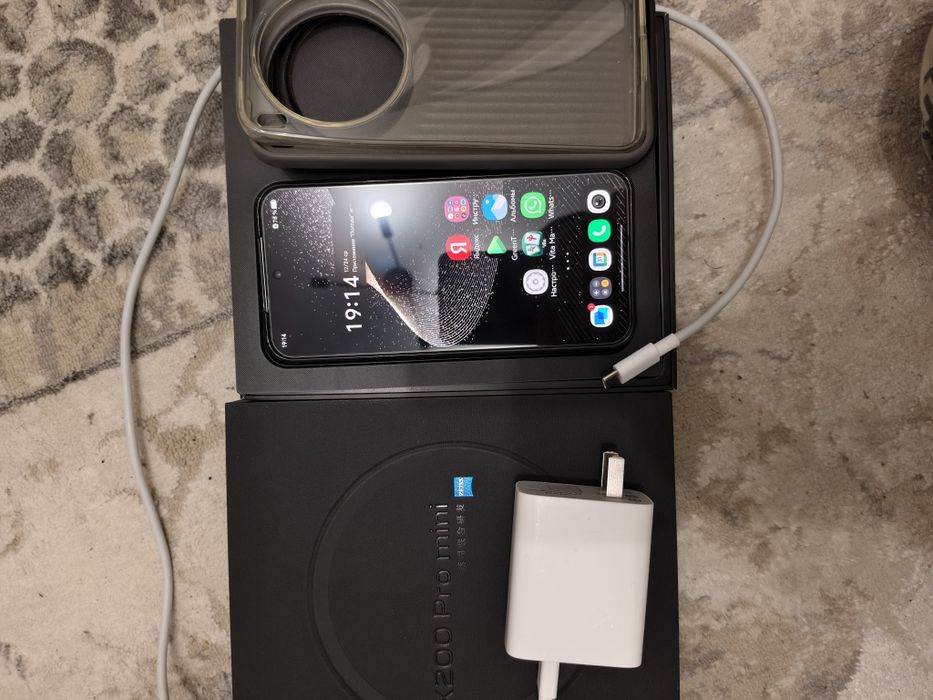 Vivo x200про мини 12/256гб