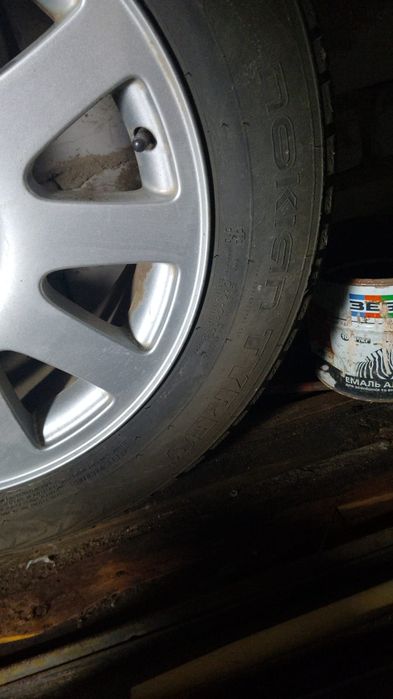 Комплект дисков с зимней резиной