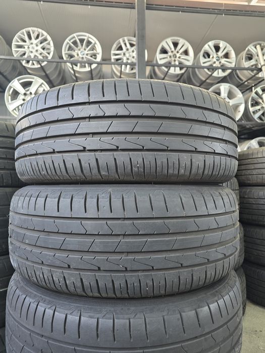 4 Броя 215/55/17 Hankook 2x6,8mm 2x5,5mm
