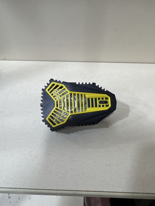 Kuler oyin uchun telefon ortiga