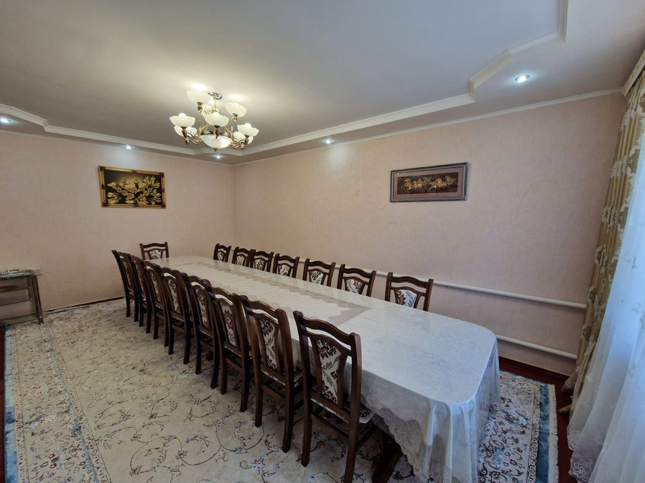 Продаётся просторный дом в Бурное