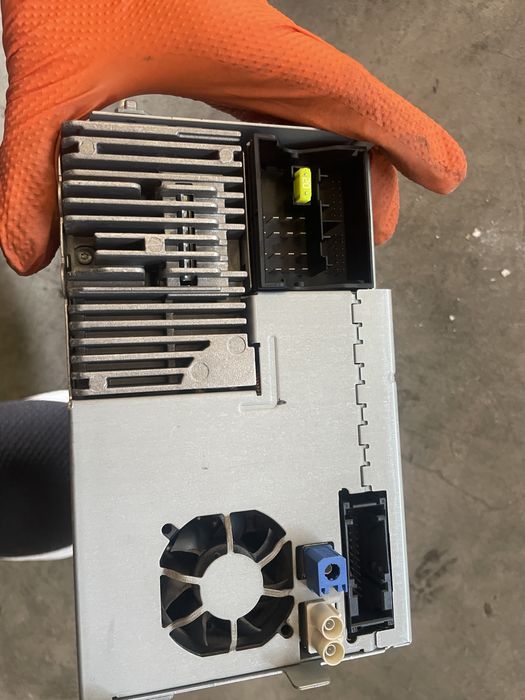 Vand navigatie RNS 510 VW Passat CC / b6 / b7 tiguan OEM impecabila