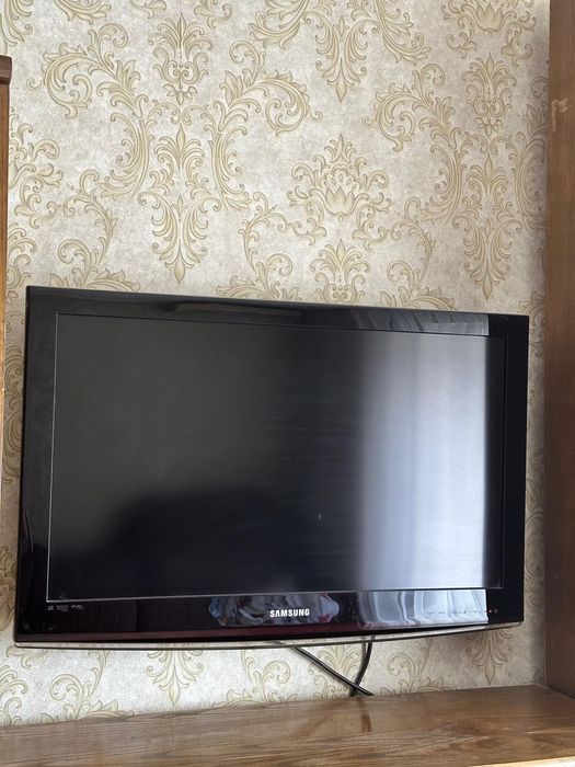 Продам ЖК Телевизор Samsung 32 дюйма