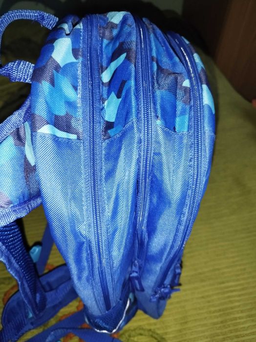 Ghiozdan ergonomic pentru băieți