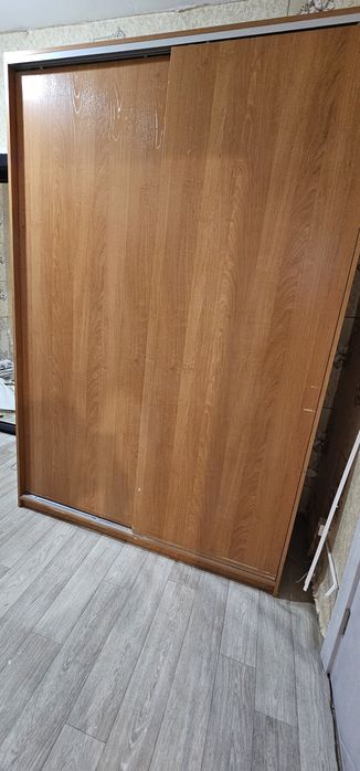 Шкаф купе продам б/у в удовлетворительном  состоянии
