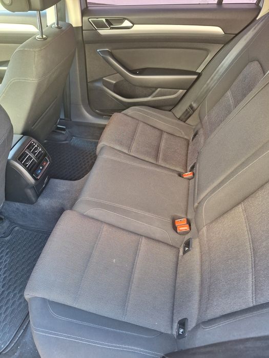 Volkswagen Passat B8 2.0 TDI 150 CP DSG-2016-ACC/LED/KEYLESS/MASAJ
