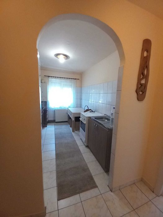 Inchiriez apartament semidecomandat-Calea Sagului