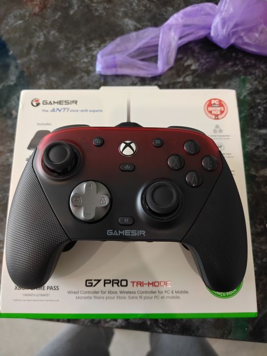 Джойстик Gamesir g7 pro.