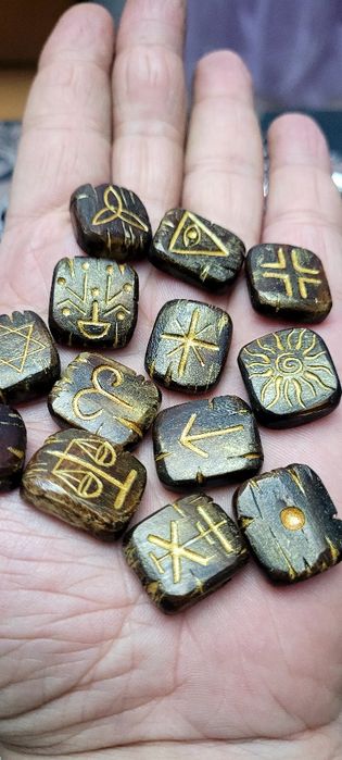 Костяные Ведьмины руны