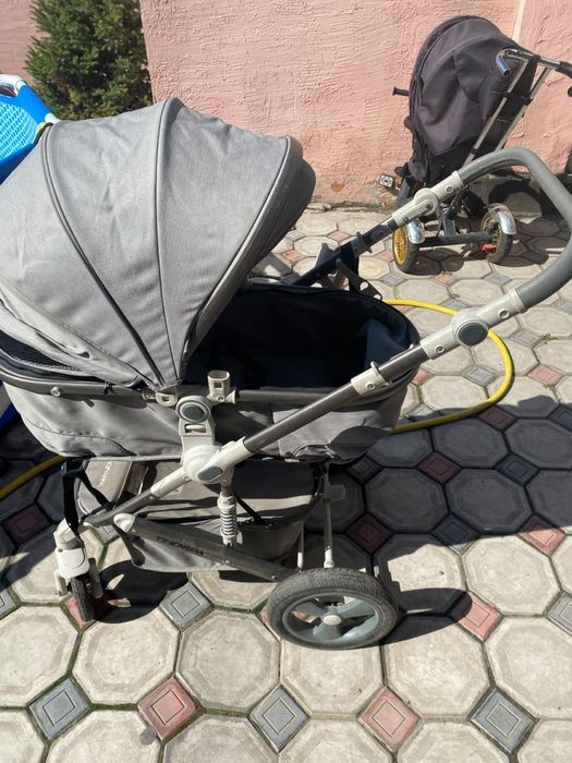 Коляска с автокреслом сумкой новая