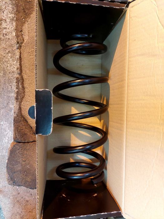 Нови Задни Пружини (2 бр.) за Mazda 6 (GH) 2007-2013 Седан/Хечбек