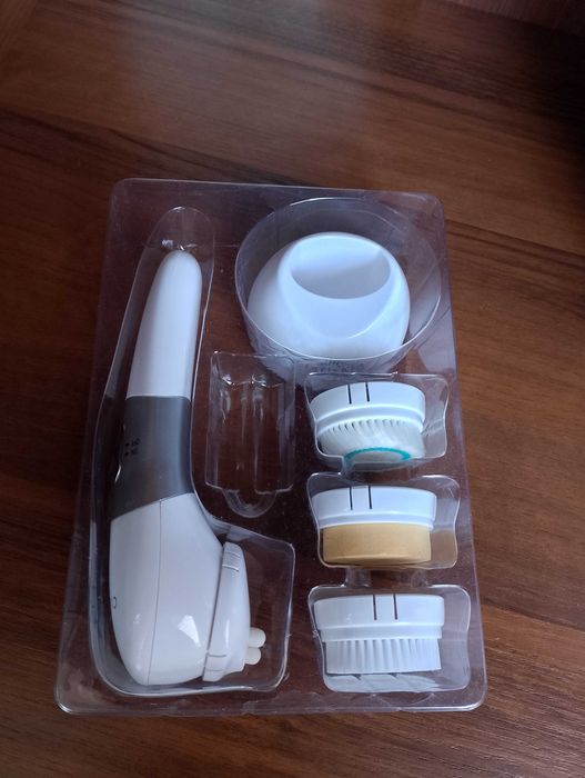 Массажёр для лица