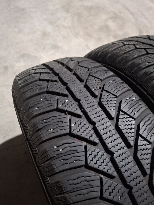2  Anvelopele de iarnă 195 65 r15 Semperit