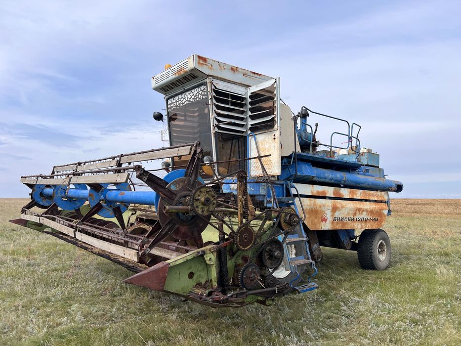 Продам Комбаин Енисей 1200