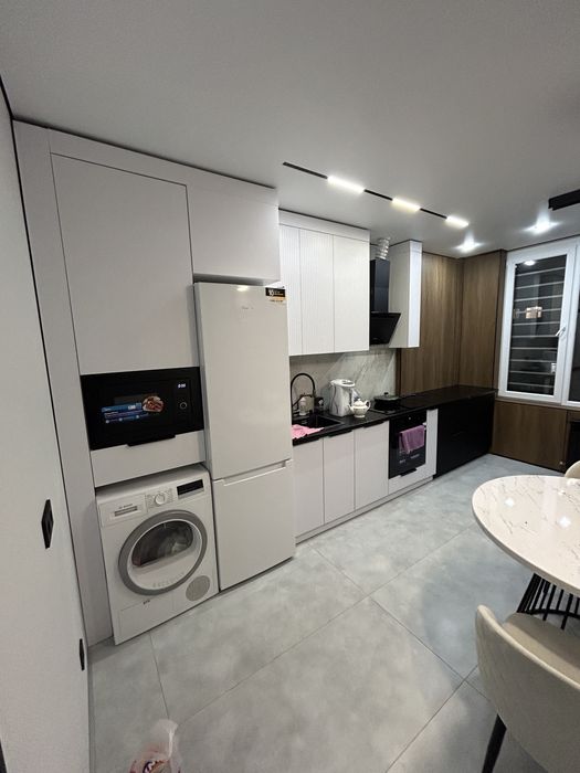 Тумба под роквину