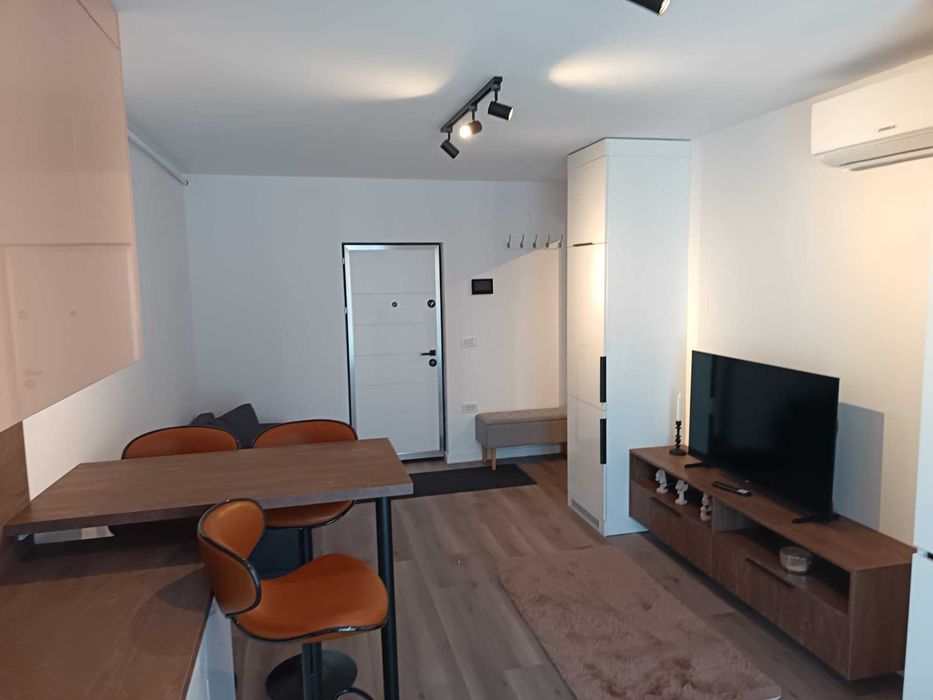 OCAZIE!!! Închiriez apartament în zonă liniștită. ULTRACENTRAL!!!