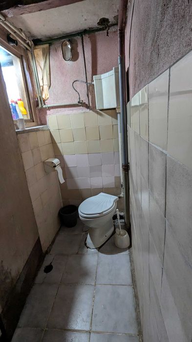 K – 1864 Две къщи в един двор в кв. Добровски