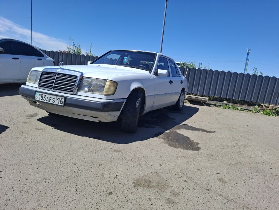 Продам мерседес w124. 111 дв. 2 литра