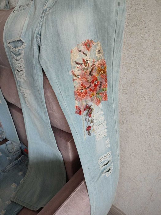 Продам джинсы летние