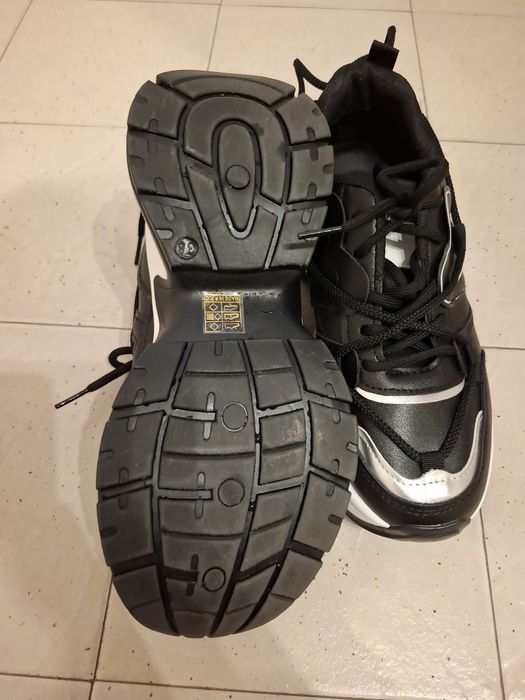 Страхотни спортни обувки