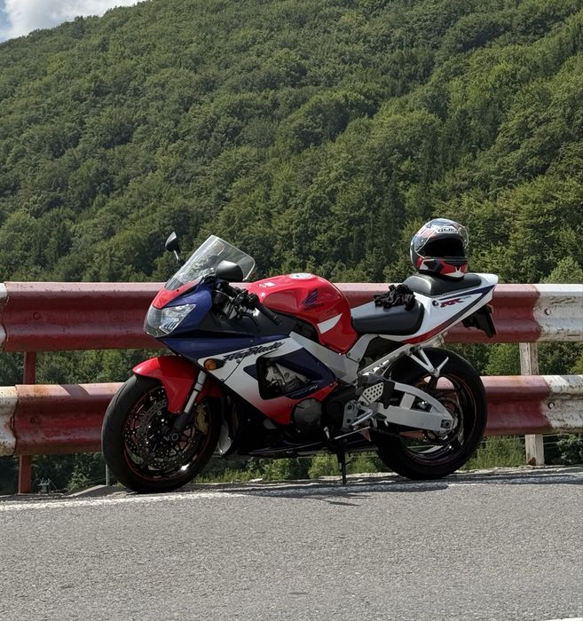 Honda CBR 929 RR- Pret fix pana in 20.04