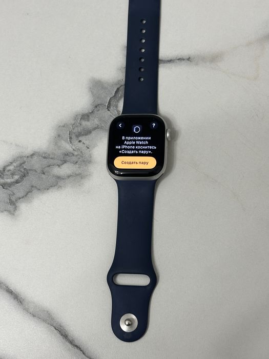 Продам Apple Watch в хорошем состочнии