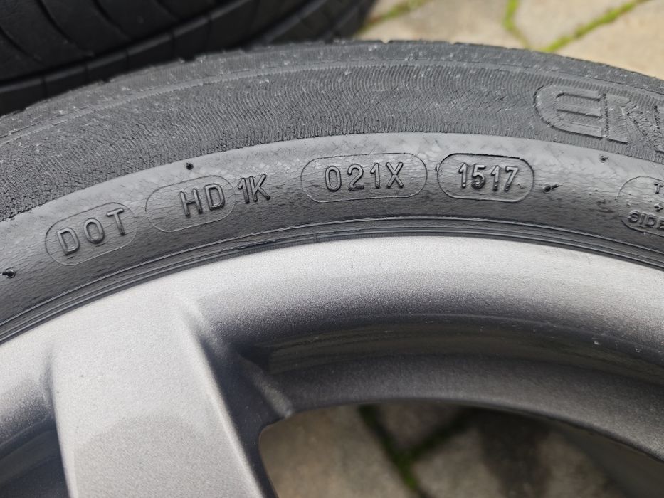 Летни гуми със джанти за Рено Зое  Michelin 195/55R16 Energy