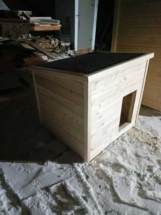 Будки для собак.