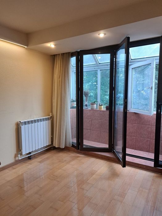 Vând apartament 3 camere Micro 19 Galați