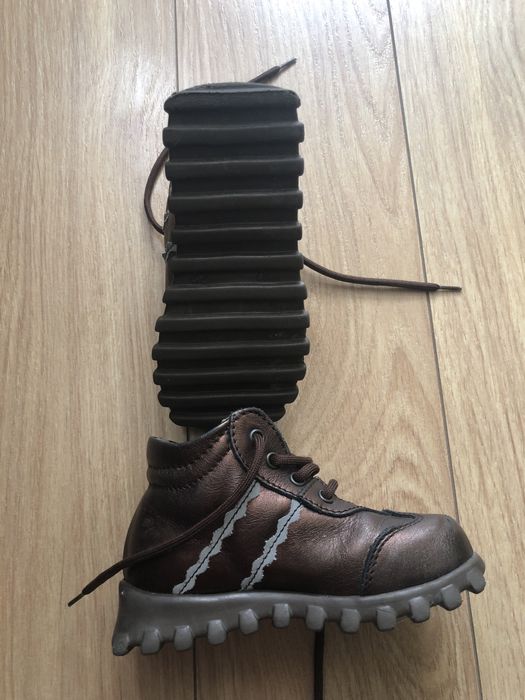 Обувки Biomecanics+ боти Primigi+апрески