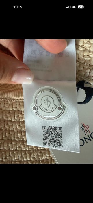 Palarie Moncler noua cu eticheta