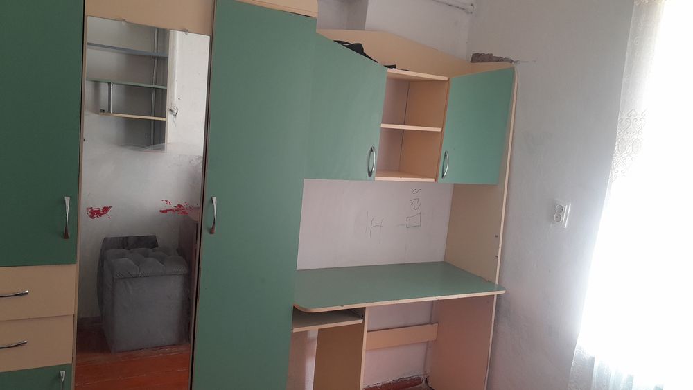 Продам срочно Кухный гарнитур