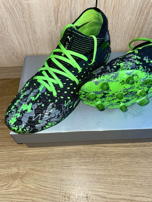 Ghete de fotbal profesionale puma future