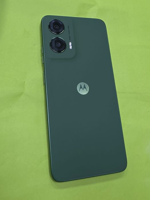 ЧИСТО НОВ 256GB Motorola g35 5G Yettel Гаранция 2029г. Green | Зелен