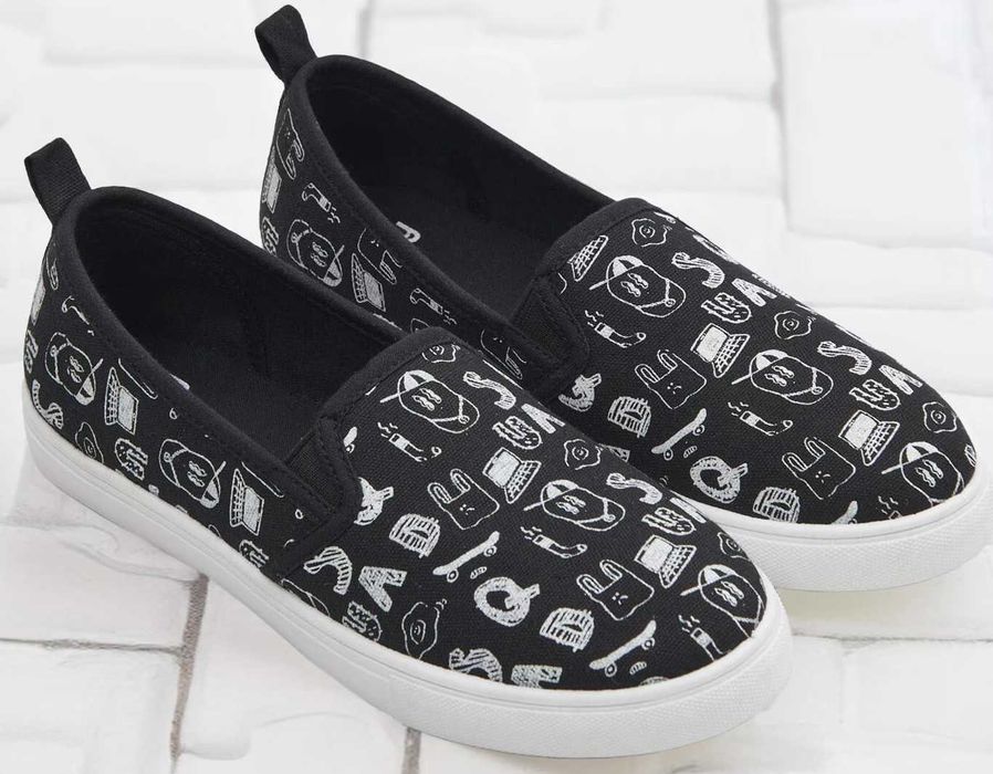 Tenisi - Livrare 5 lei - Noi - cu Etichetă - nr. 39