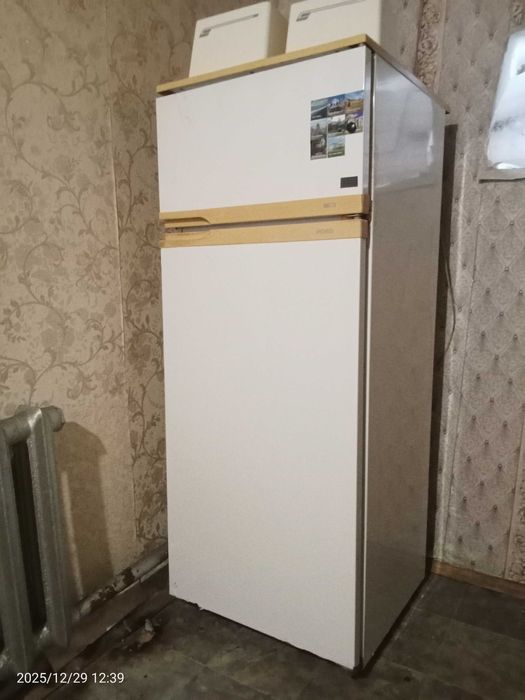 Продам холодильник.