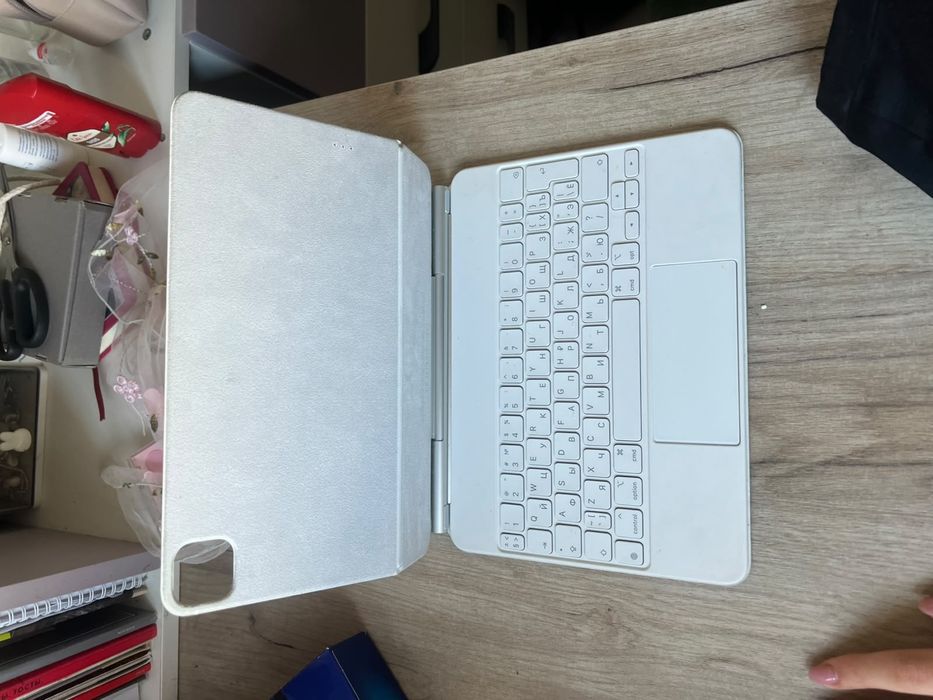 Magic Keybord для айпадов 11 дюймов(Оригинал)