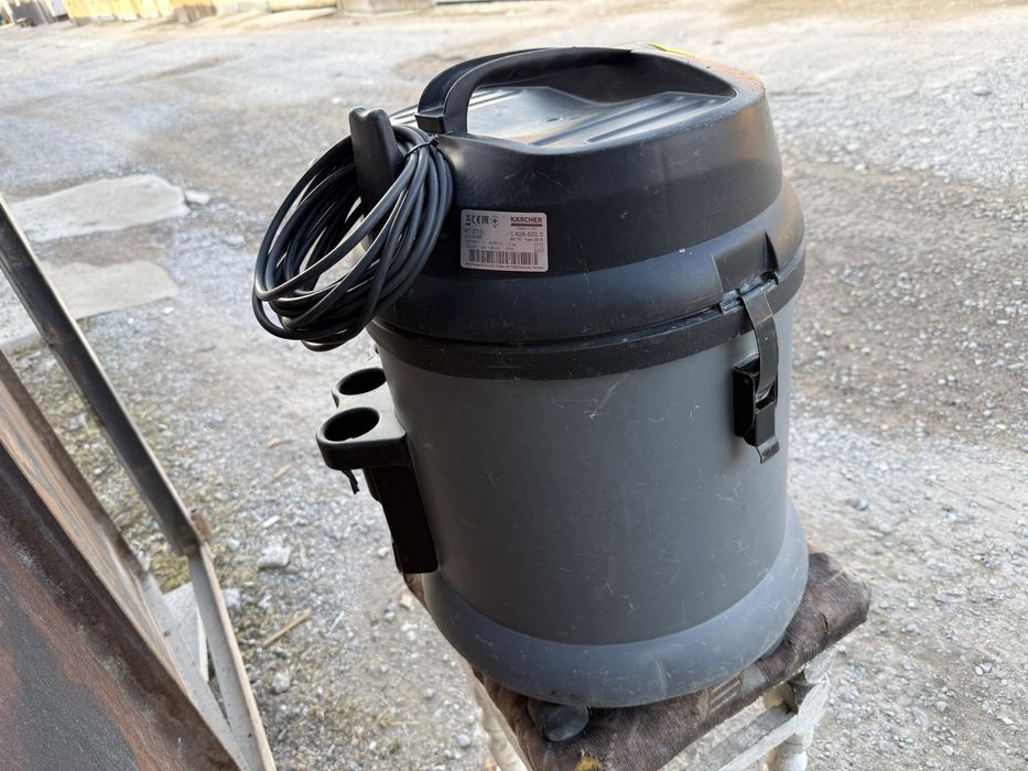 * Karcher NT 27/1 оригинальный Итальянский профессиональный пылесос