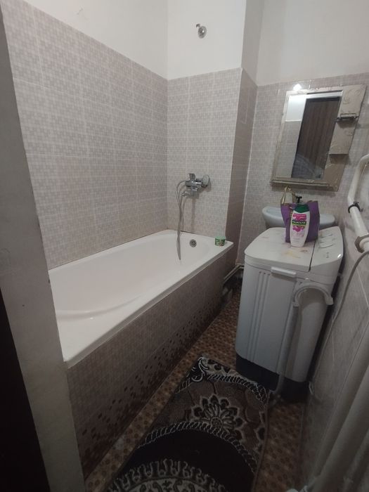 Zarafshon gastnitsa yonida 1xonali kvartira ijaraga beriladi